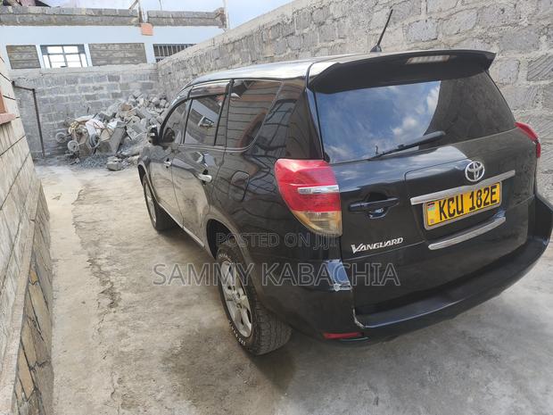 Toyota Vanguard 2013 Black