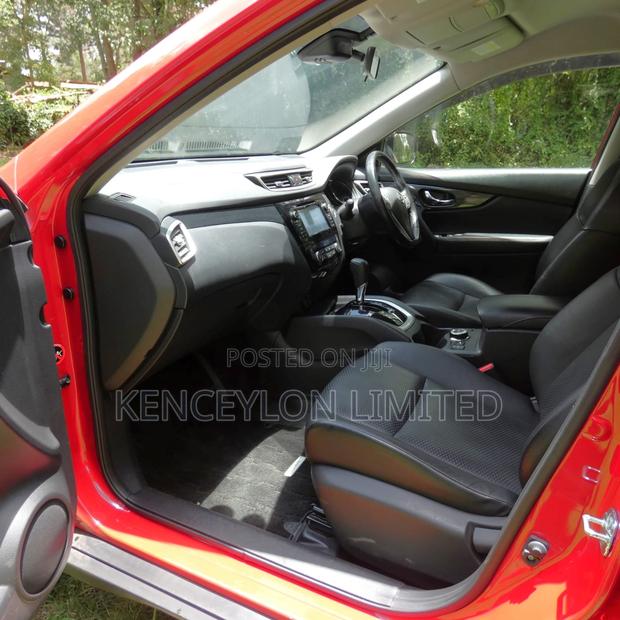 Nissan X-Trail 2.0 Petrol AWD 2015 Red