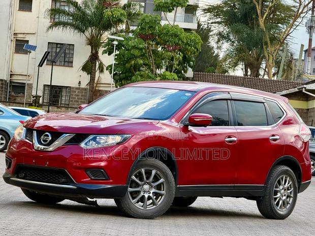 Nissan X-Trail 2.0 Petrol AWD 2015 Red