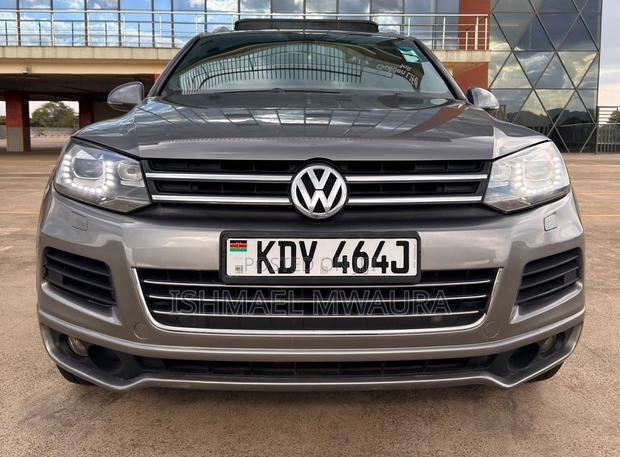 Volkswagen Touareg TDI R-Line 4dr SUV AWD (3.0L 6cyl Turbodiesel 8A)