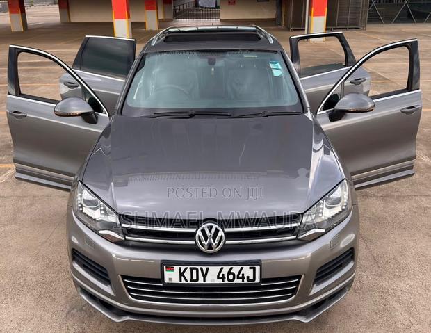 Volkswagen Touareg TDI R-Line 4dr SUV AWD (3.0L 6cyl Turbodiesel 8A)