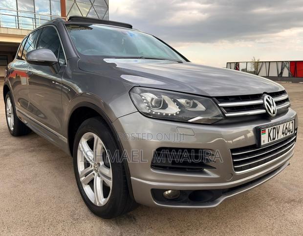 Volkswagen Touareg TDI R-Line 4dr SUV AWD (3.0L 6cyl Turbodiesel 8A)