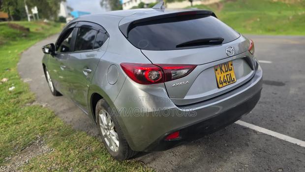 Mazda Axela 2017 Silver