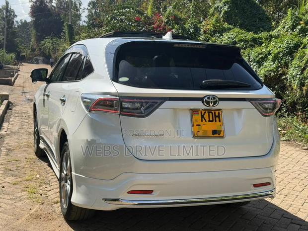 Toyota Harrier 2016 White
