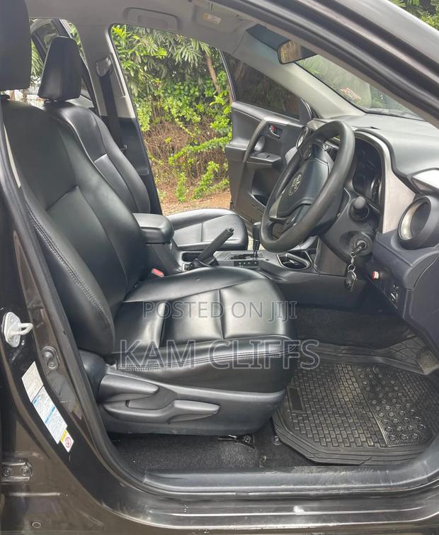 Toyota RAV4 2016 Gray