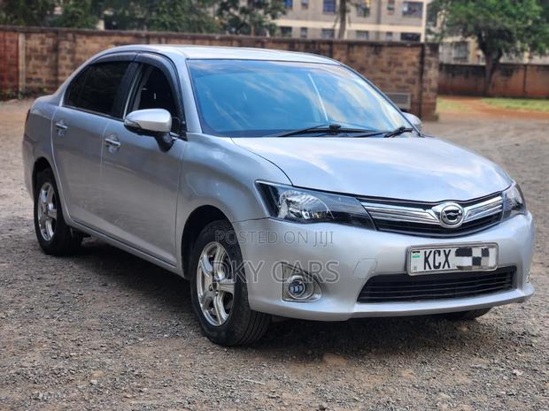 Toyota Axio 2013