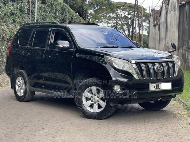 Toyota Land Cruiser Prado 2016 Black