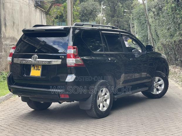 Toyota Land Cruiser Prado 2016 Black