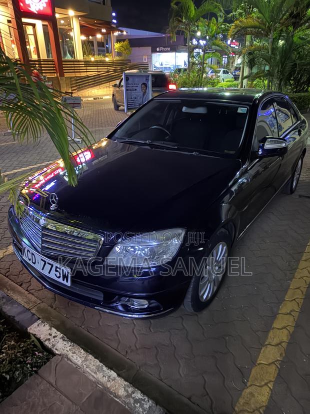 Mercedes-Benz C200 2009 Black