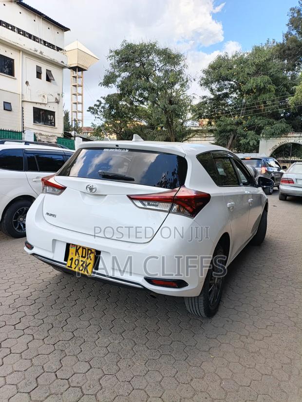 Toyota Auris 2016 Off white