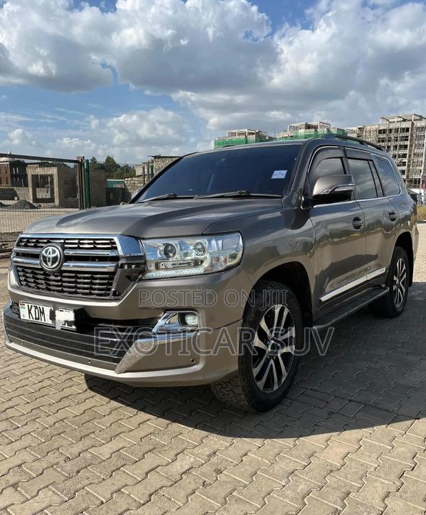 Toyota Land Cruiser 4.5 V8 GX-R 2012 Gray
