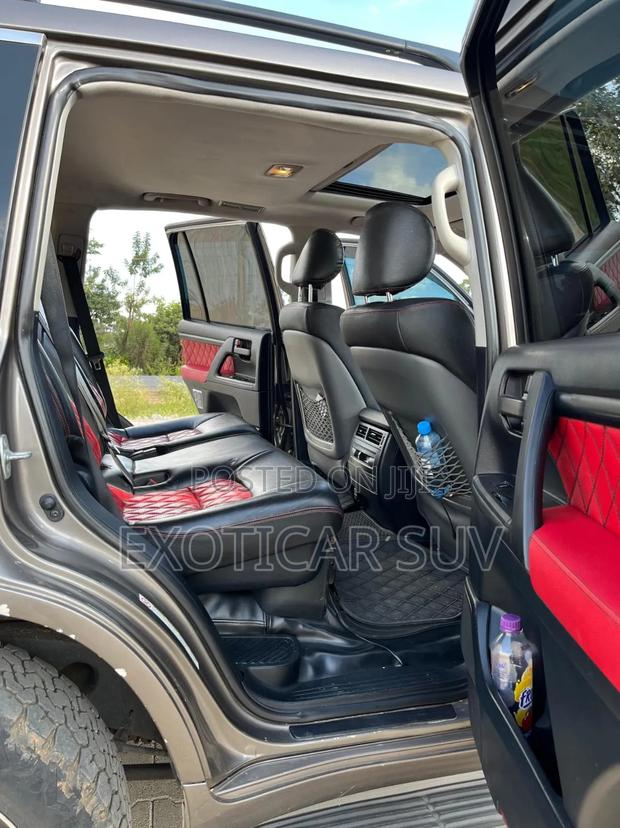 Toyota Land Cruiser 4.5 V8 GX-R 2012 Gray