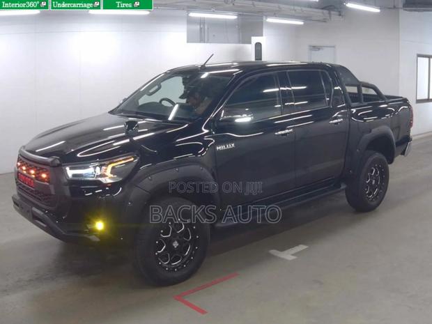 Toyota Hilux 2021 Black