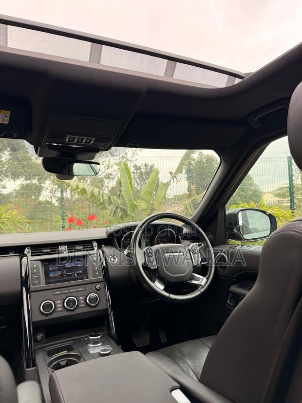 Land Rover Discovery Sport HSE LUX 2018 Blue