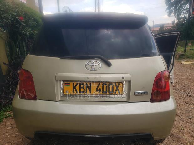 Toyota IST 2005 Beige