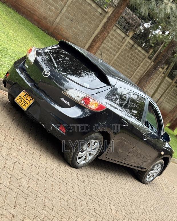 Mazda Axela 2012 Black