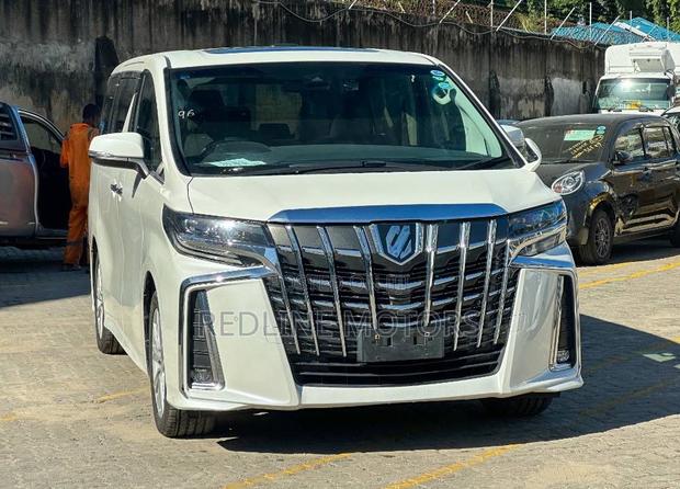 Toyota Alphard 2.5 Petrol AWD 2020 White