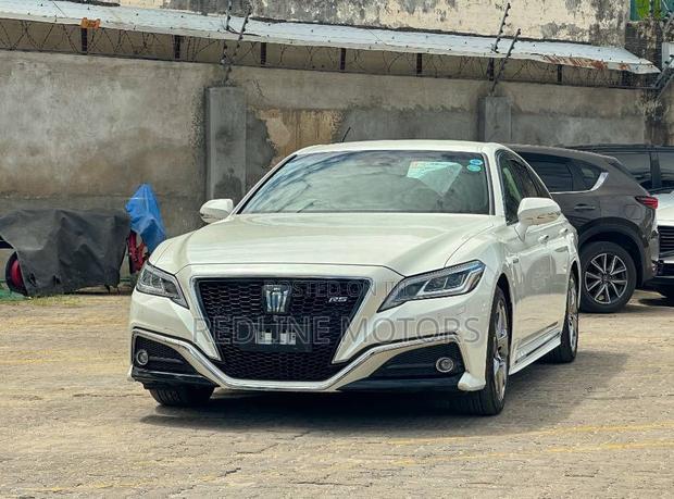 Toyota Crown 2020 White