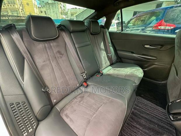 Toyota Crown 2020 White
