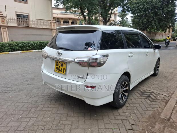 Toyota Wish 2013 White