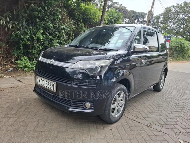 Toyota Spade 2014 Black