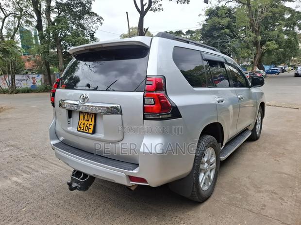 Toyota Land Cruiser Prado 3.0 TD 2010 Silver