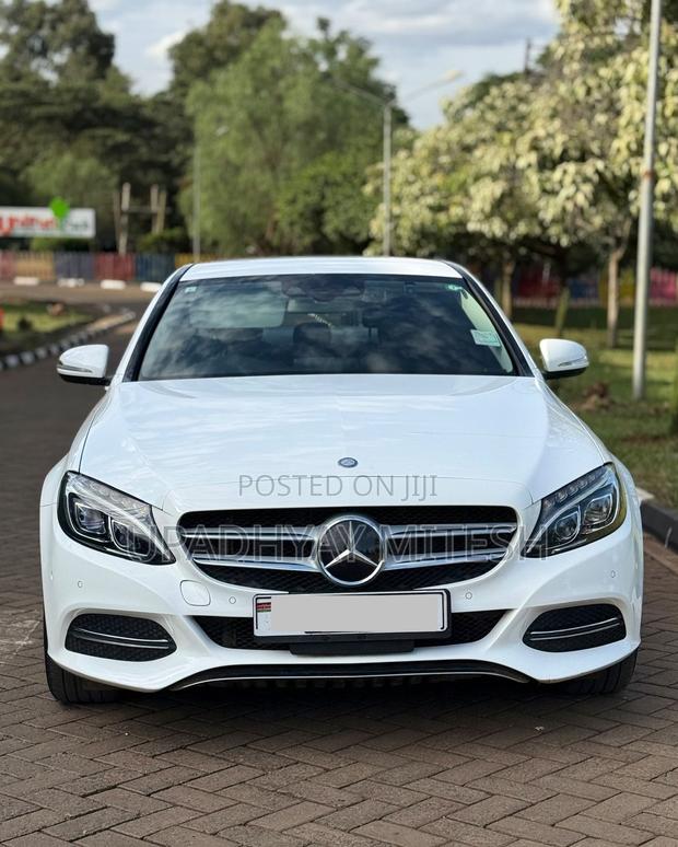Mercedes-Benz C200 2018 White