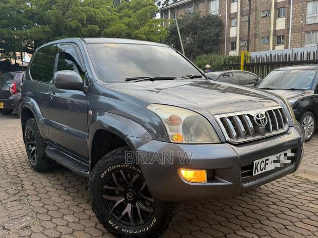 Toyota Land Cruiser Prado 2008 Gray