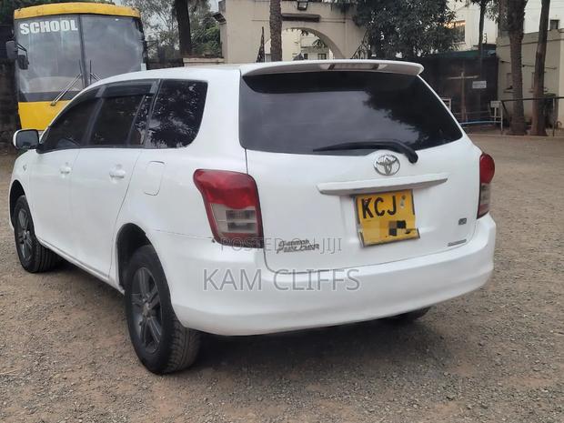 Toyota Corolla Fielder 2010 White