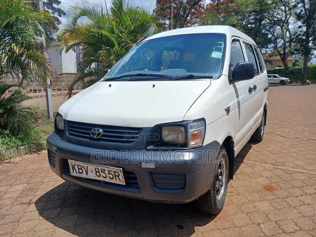 Toyota TownAce 2006 White