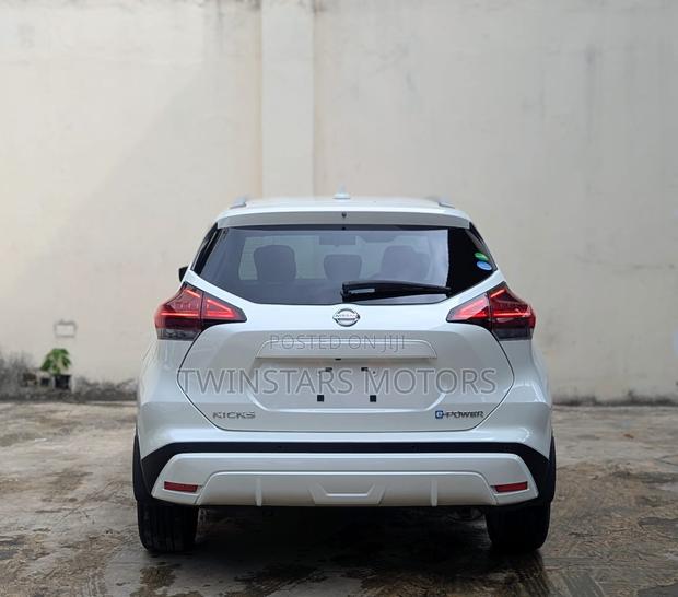 Nissan Kicks SV 2020 White