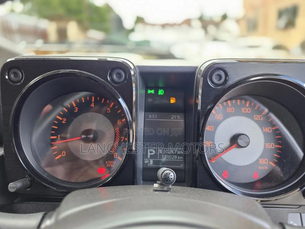 Suzuki Jimny 2019 Beige