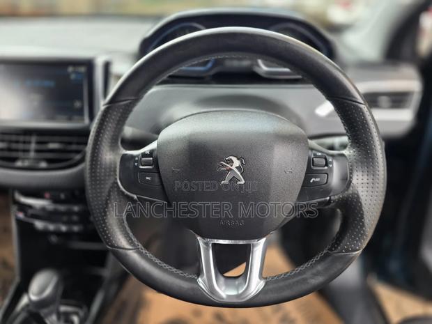Peugeot 2008 2019 Blue
