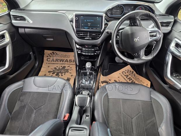 Peugeot 2008 2019 Blue