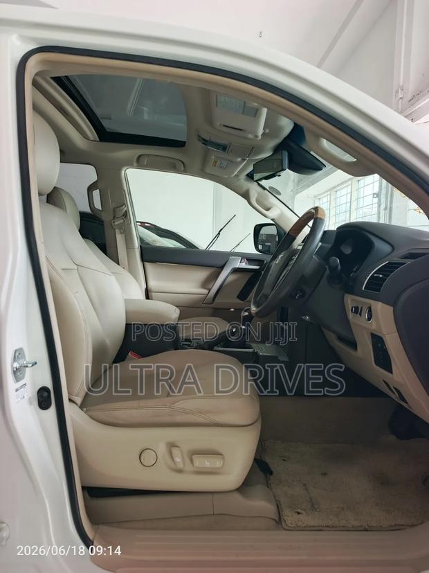 Toyota Land Cruiser Prado 2019 White