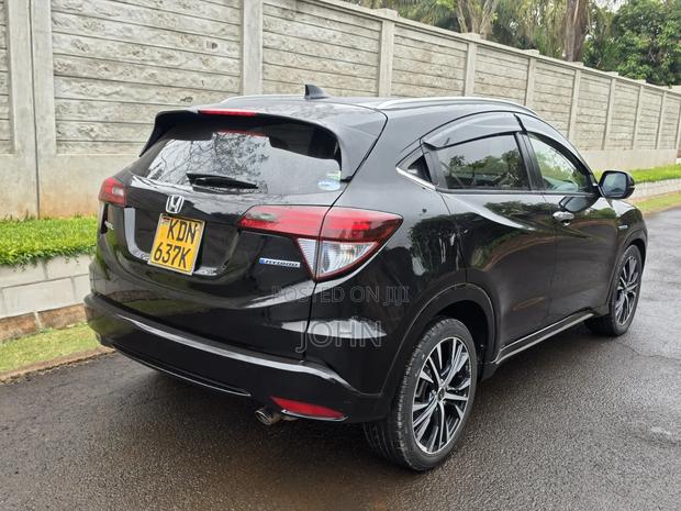 Honda Vezel 1.5 Hybrid 2WD 2016 Black