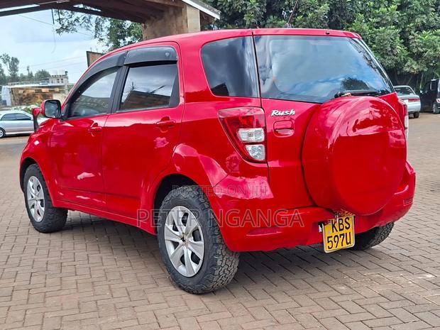 Toyota Rush 2006 Red