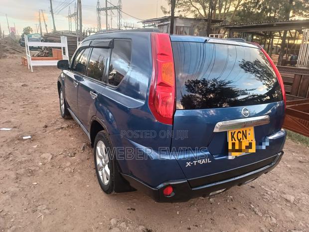 Nissan X-Trail 2.0 Petrol XE 2010 Blue