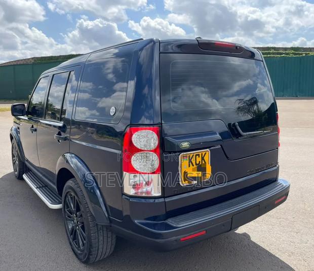 Land Rover Discovery 2009 Blue