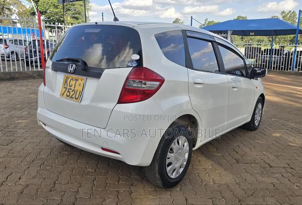 Honda Fit 2011 White