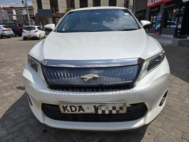 Toyota Harrier 2014 White