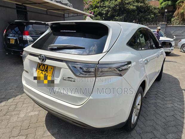 Toyota Harrier 2014 White