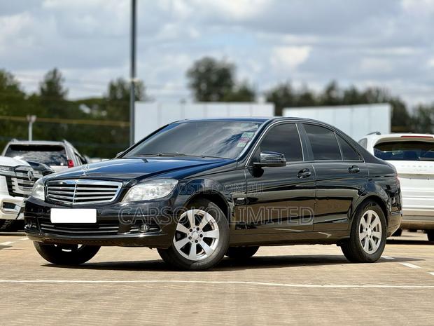 Mercedes-Benz C180 2010