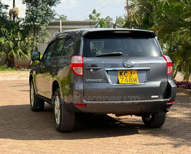 Toyota Vanguard 2009 Gray