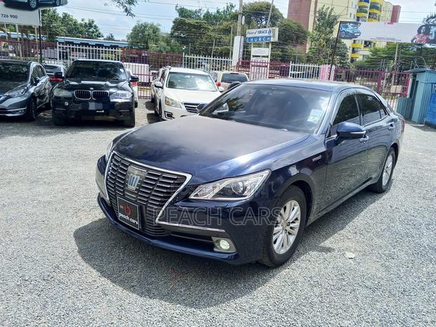 Toyota Crown 2013 Blue