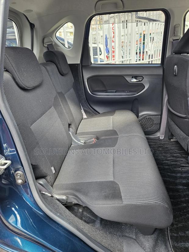 Daihatsu Move 2022 Blue