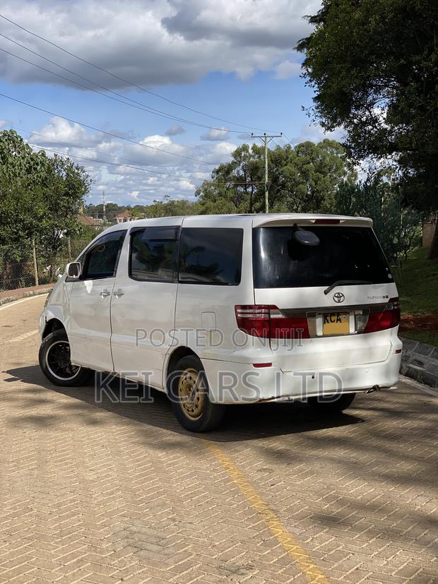 Toyota Alphard 2.4 Petrol AWD 2007 White