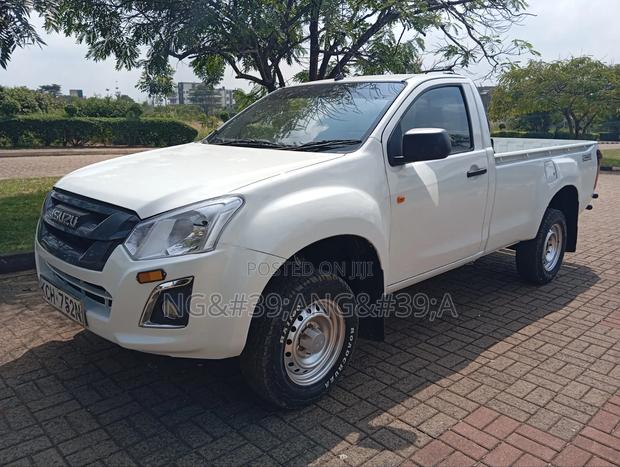 Isuzu D-MAX 2015 White