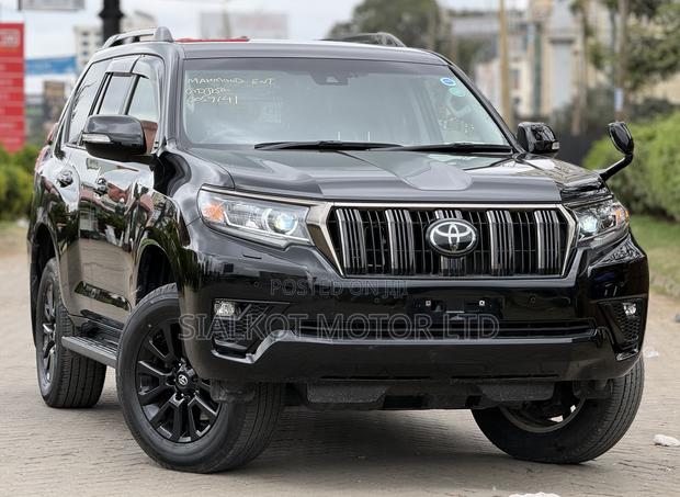 Toyota Land Cruiser Prado 2.8 2021 Black