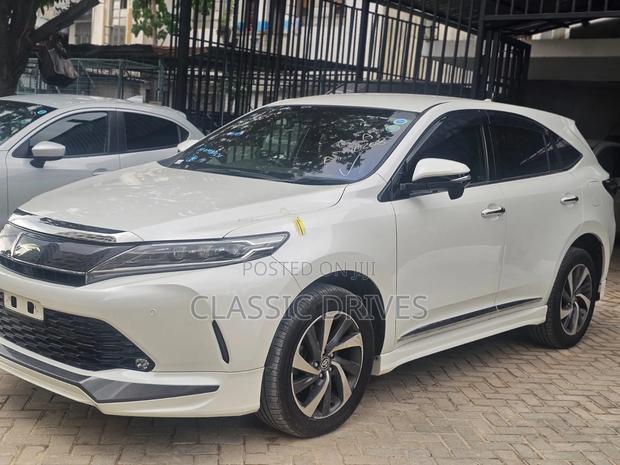 Toyota Harrier 2019 White